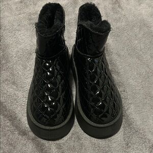 Black Quilted Women's Boots